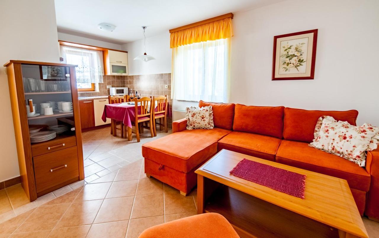 Villa Magnolija Cres Buitenkant foto